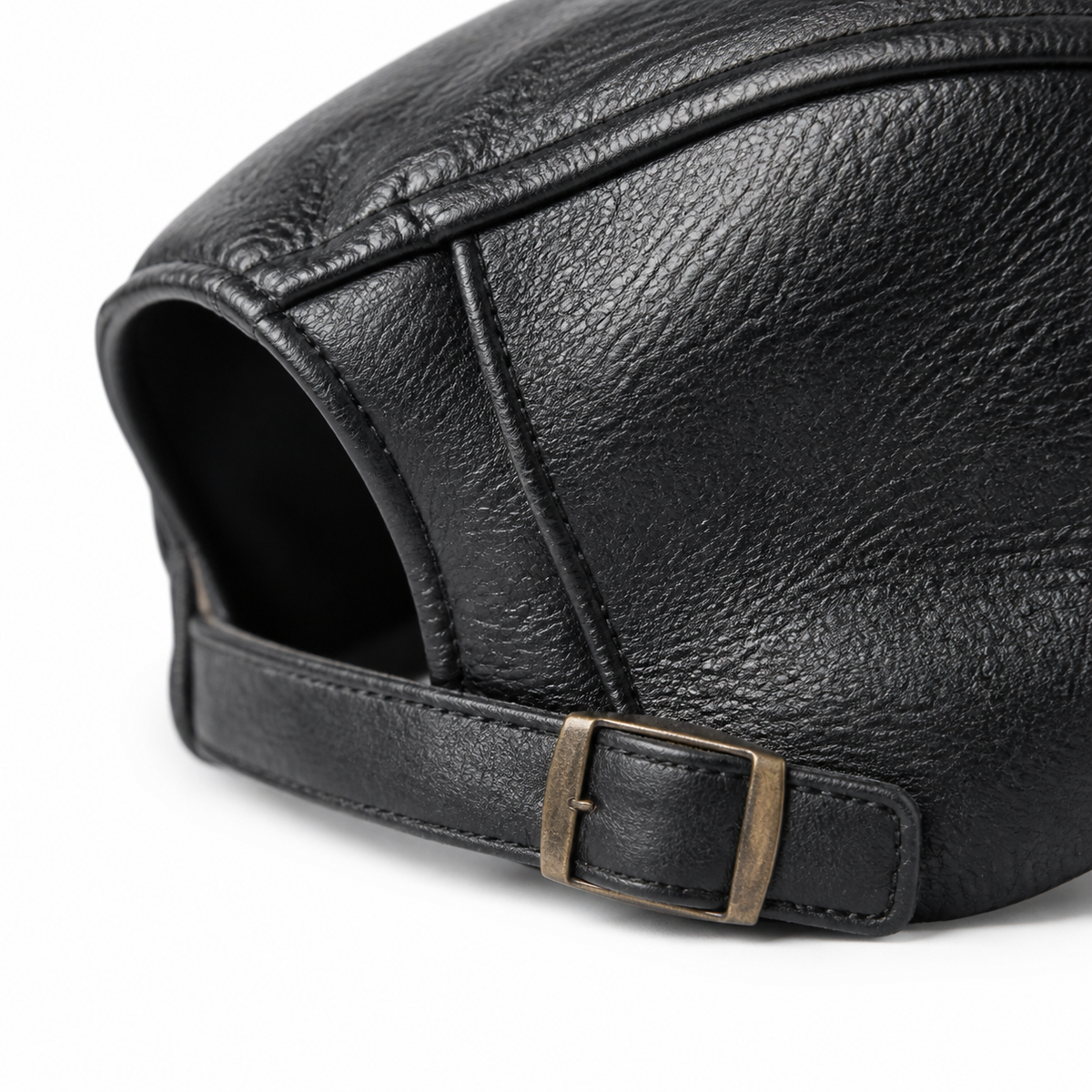 Heritage Leather Cap Coal Black - leather and buckle detail